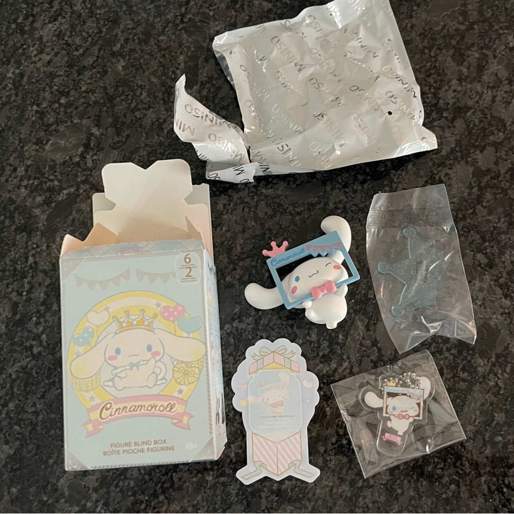 Miniso sanrio cinnamoroll